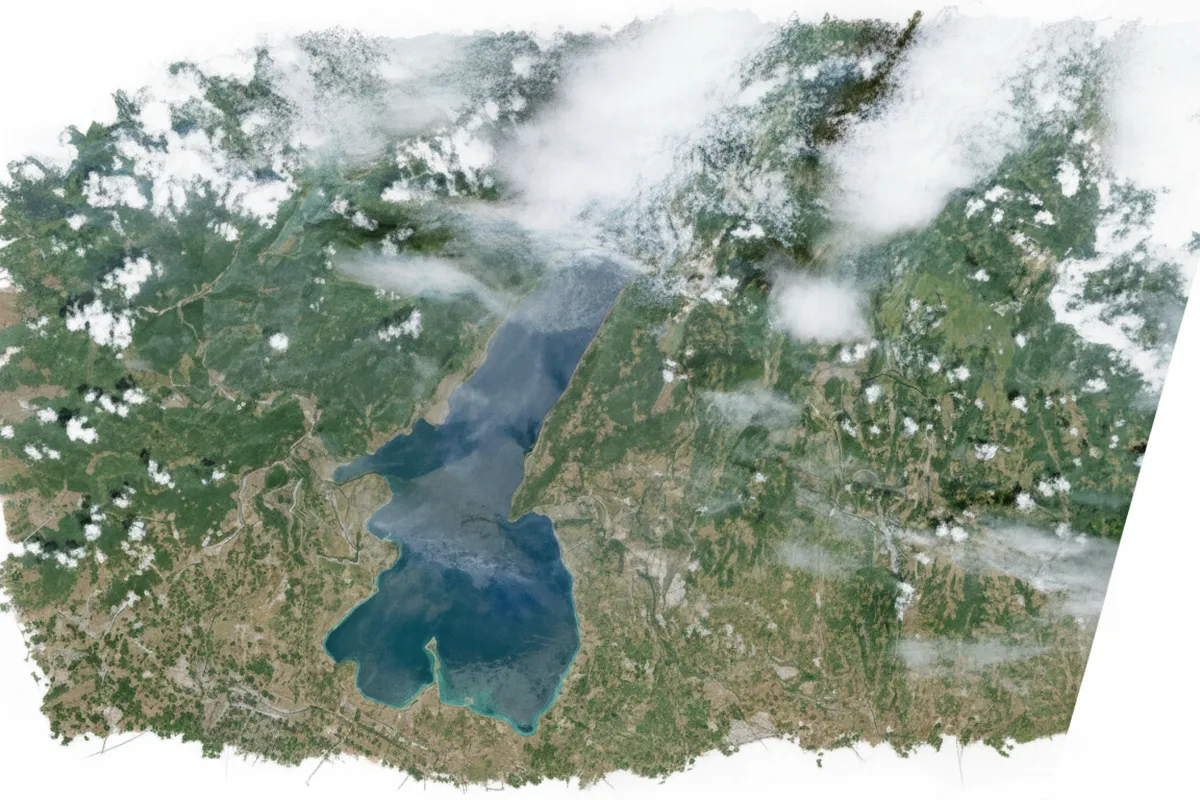 Illustrazione a corredo: Ci sono sei punti fuorilegge nel lago di Garda: ecco dove l'acqua ha superato i limiti fognari